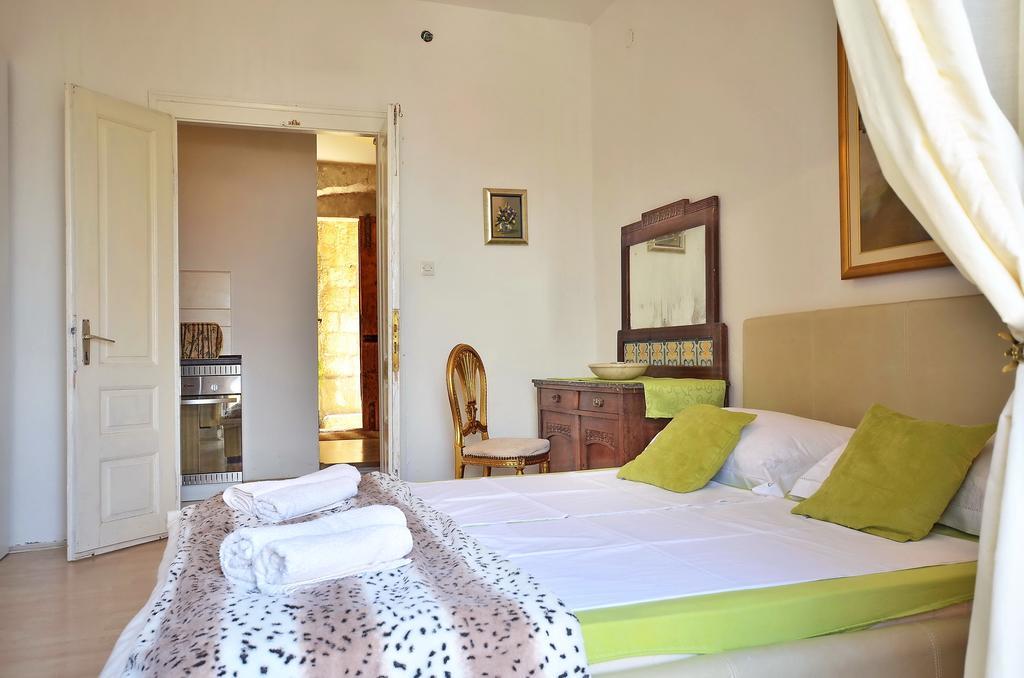 Apartment Pere S Mora Мимице Номер фото